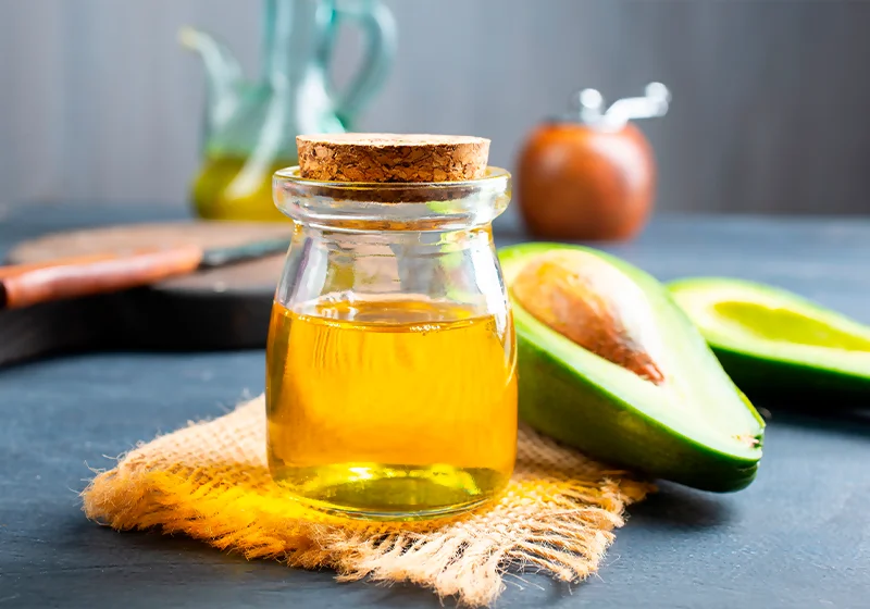 Cate de mi Corazón El Proceso de Producción del Aceite de Aguacate: De la Huerta a tu Mesa